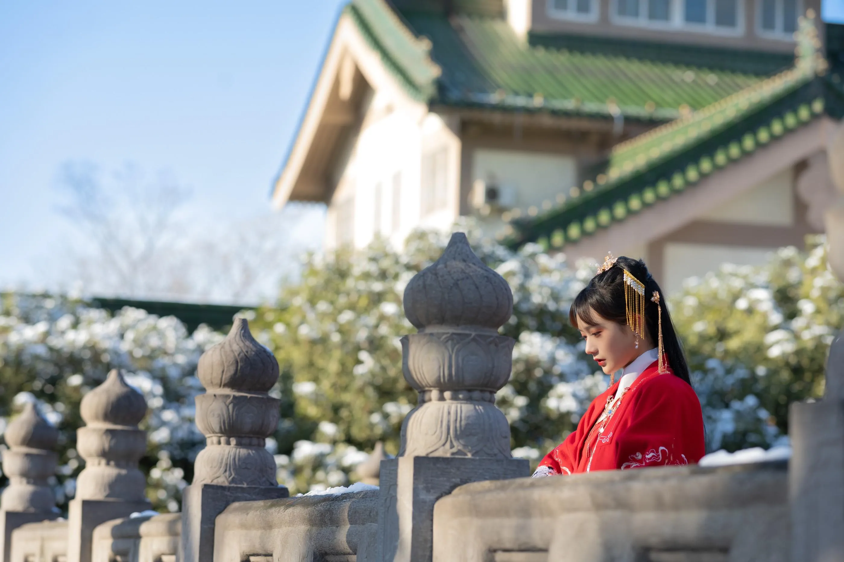 [艺图语] 2022.06.18 深宫雪 兔子Zzz不吃胡萝卜 [28P]插图6